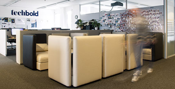 kontakt_image_grid_2 techbold Büro - Sitzgruppe